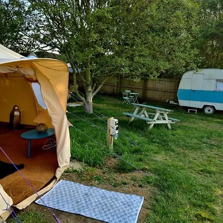 Luna Tent Secret Garden Glamping Stubton Exterior photo